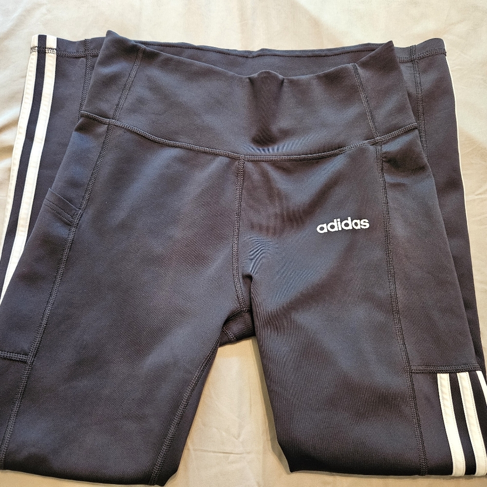 Adidas Black Leggings with Classic Design M, LIKE NEW